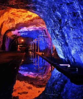 the-colors-of-the-underground-salt-church-in-nemoc-2026-01-11-10-03-18-utc