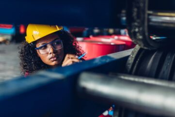 workers-factory-or-engineering-work-at-factory-sit-2026-01-09-00-49-50-utc